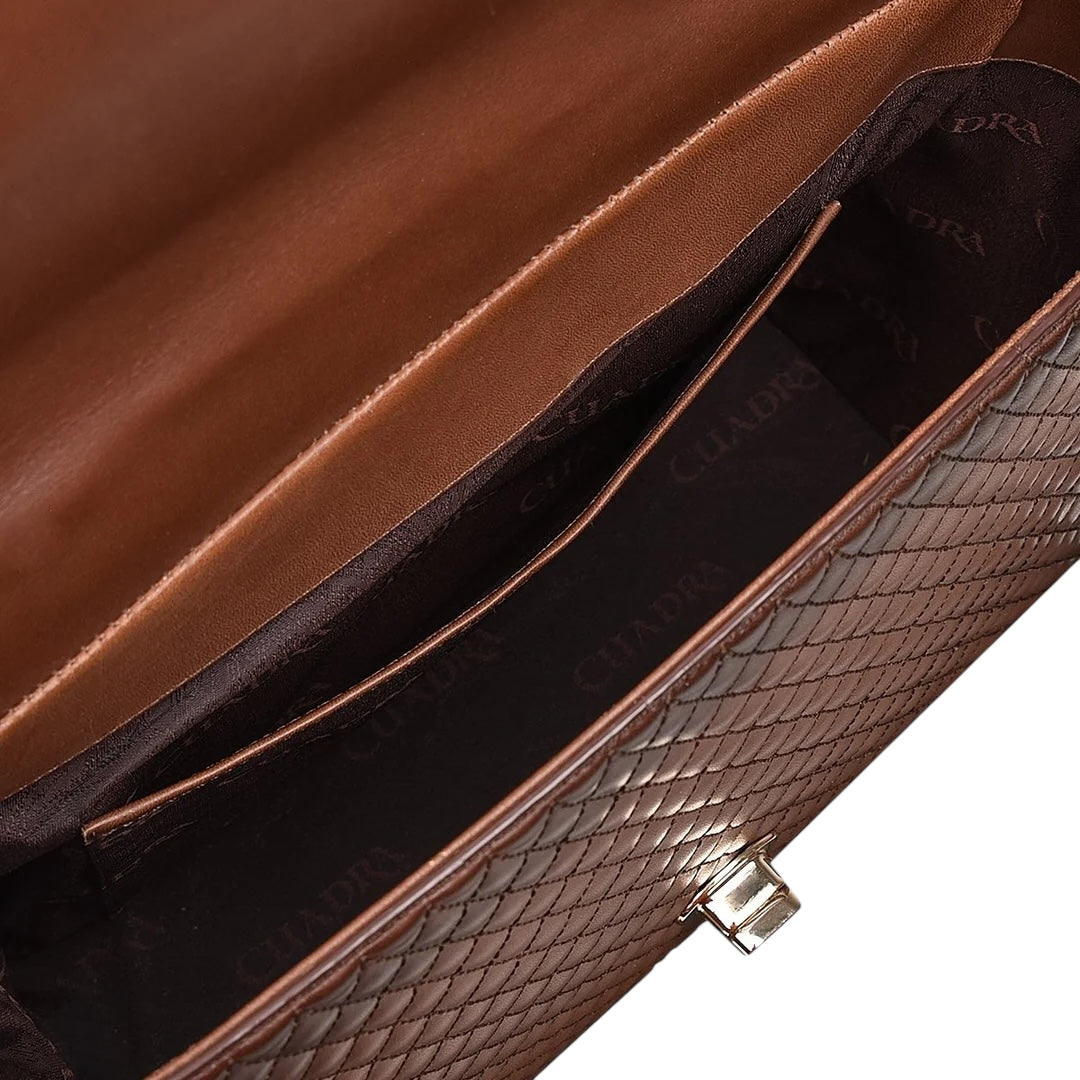 Bolso en piel genuina con cristales