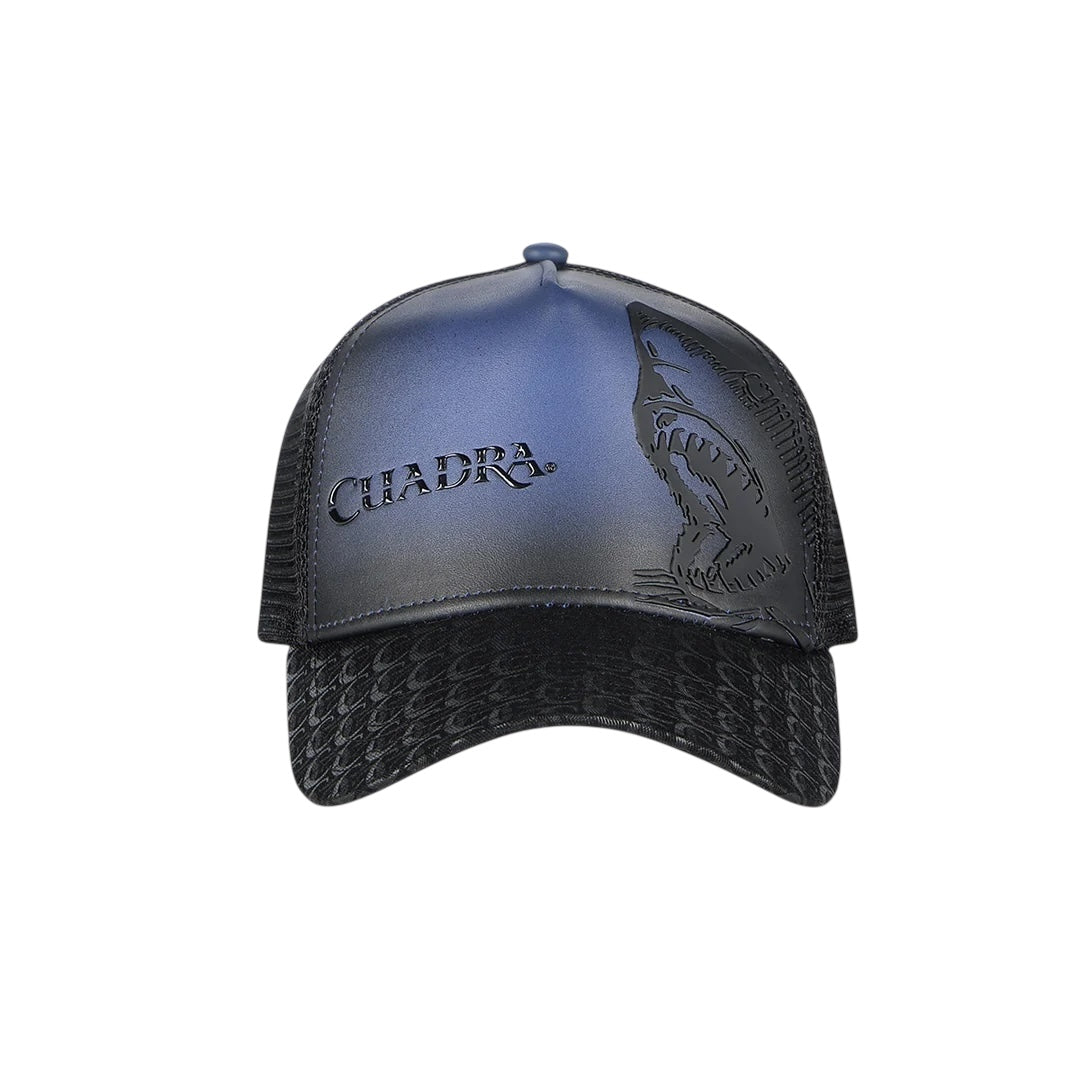Gorra en piel genuina con diseño de tiburón