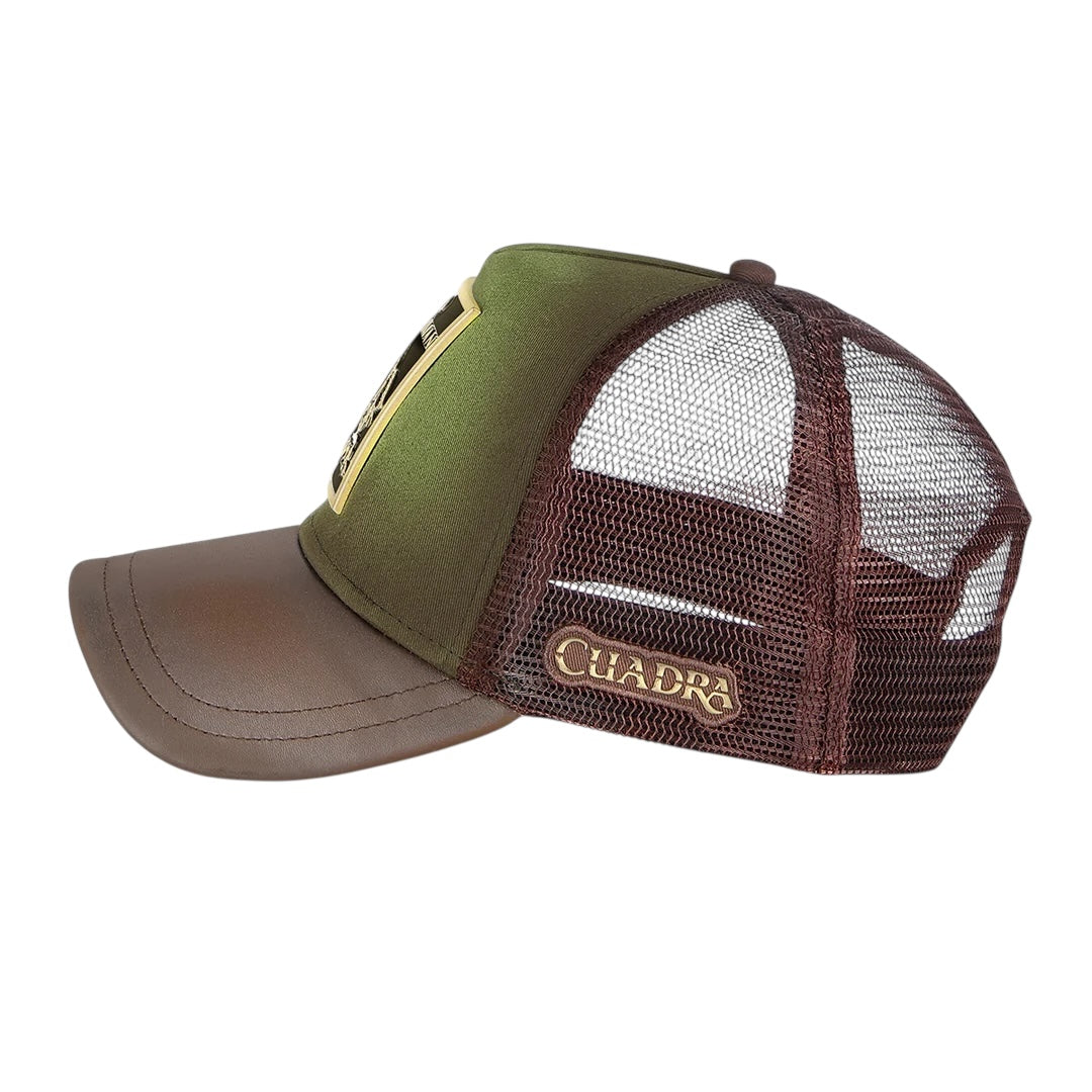 Gorra en piel genuina con diseño de caimán