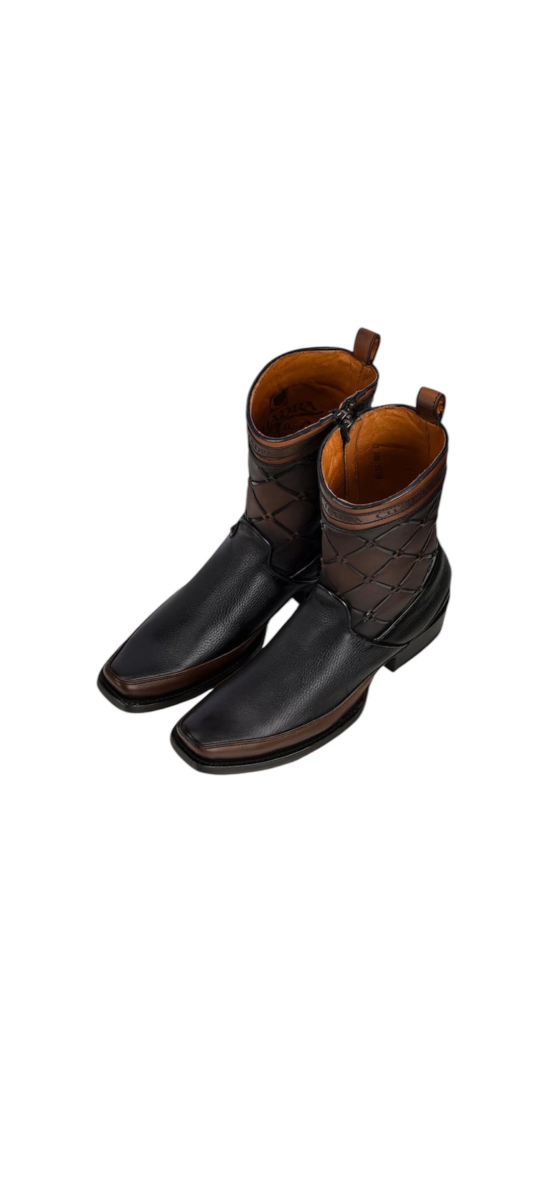 Bota casual en piel genuina para caballero