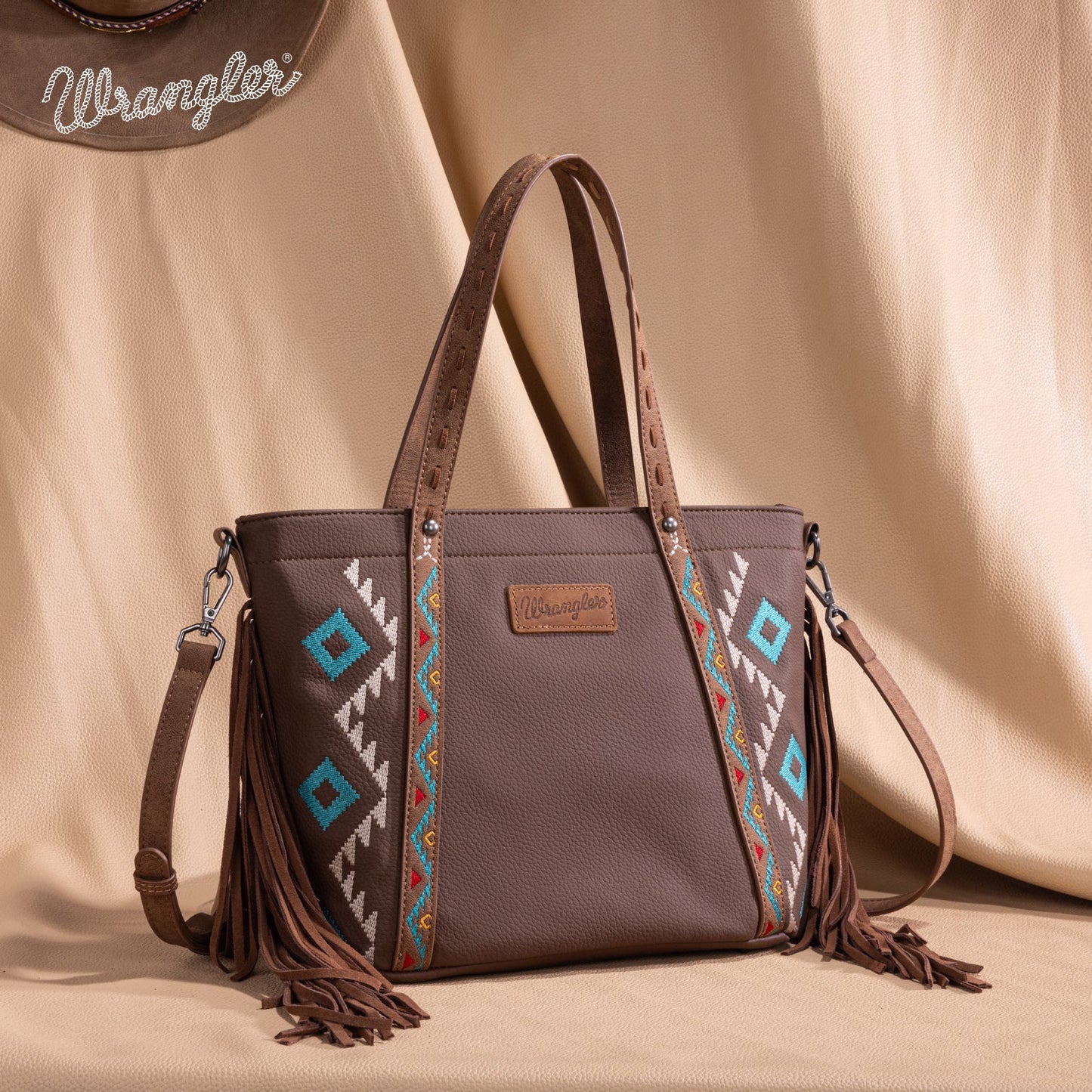 Bolsa Wrangler WG233-2009BR café detalle