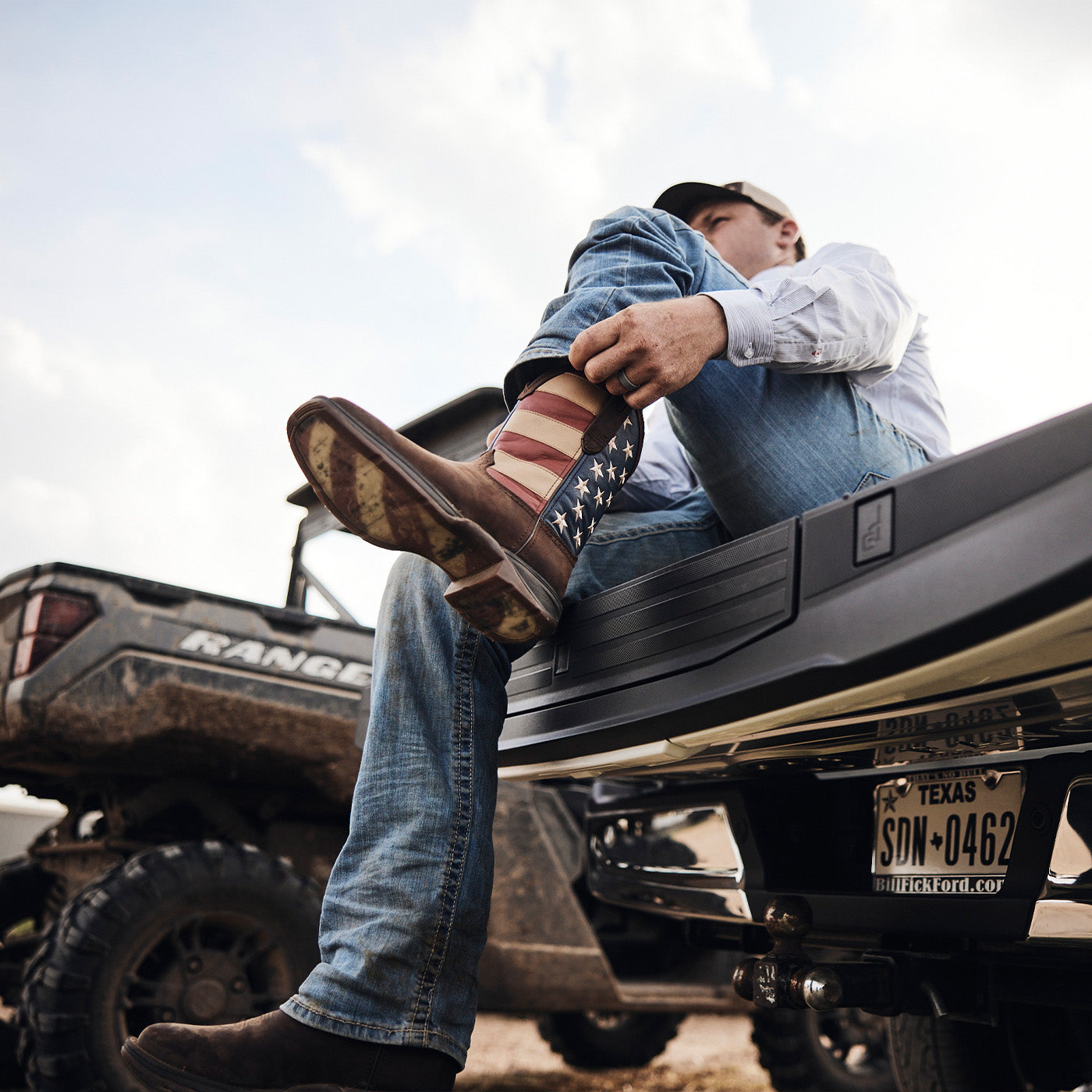 Bota Durango Caballero Rebel Patriotic Pull-On DB5554-EE lifestyle