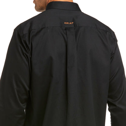 Camisa Ariat Solid Twill Corte Fitted Negro